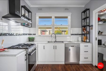 Kangaroo Flat - Photo 4