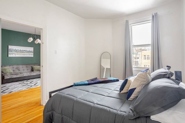 4855 Rue Jeanne-Mance - Photo 1