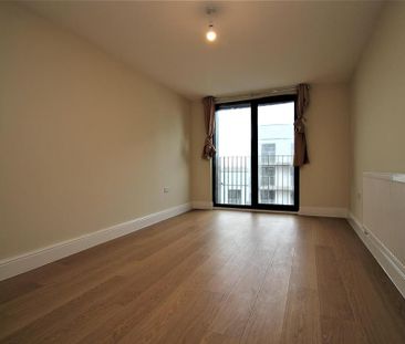 3 bedroom apartment to rent - Photo 5