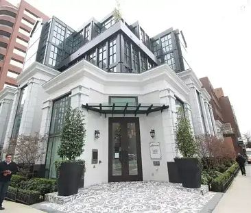 Contemporary Luxury in Artemesia; Townhouse, 2 Parking | 898 Helmcken Street, Vancouver - Photo 1