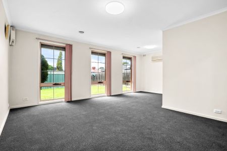 9 Barwon Court, 3169, Clayton South Vic - Photo 3