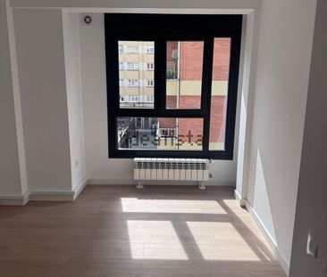 Alquiler de piso en Calle Jacinto Benavente, 4 - Photo 3