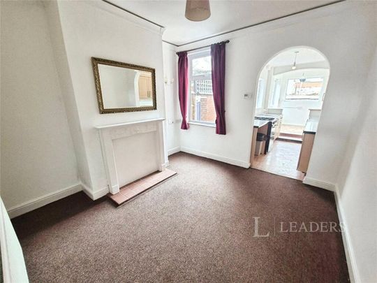 2 bedroom terraced house to rent - Photo 1