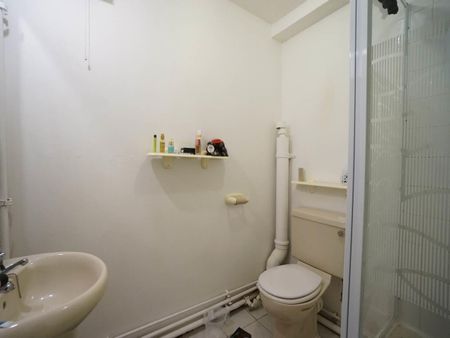 Flat 22 Tabernacle Chapel Garth Road - Photo 5