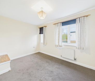 2 bedroom terraced house to rent - Photo 2