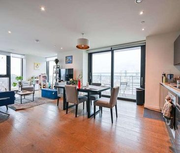 St Gabriel Walk, Elephant And Castle, SE1 - Photo 1