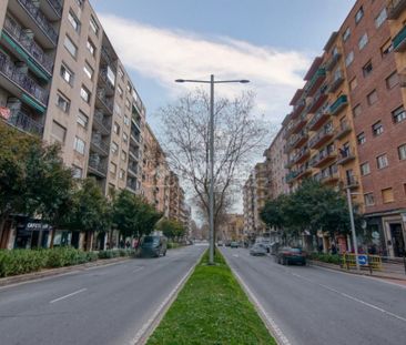 Piso de alquiler en Salesas - Photo 4