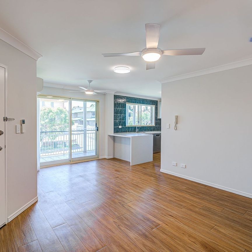 5/1 Peach Street, Greenslopes QLD 4120 - Apartment For Rent | Domain - Photo 1
