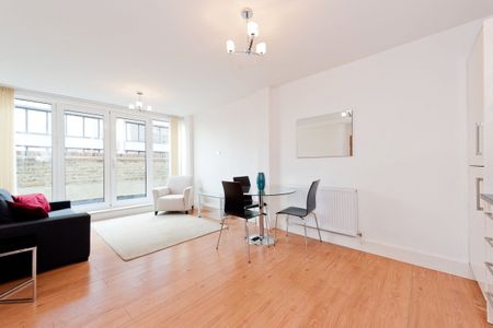 1 bedroom flat to rent - Photo 5