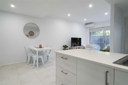 $770/w furnished Modern 2b Unit in Cloverdale - Photo 4