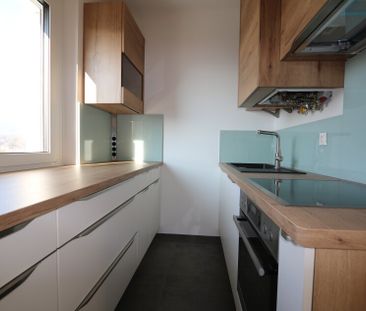 TOP-SANIERT - Traumhafte 3-Zimmer-Wohnung mit Balkon im 6. Liftstock - Photo 1