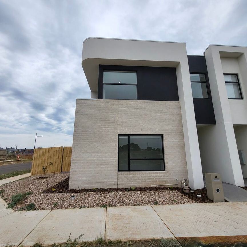 11 Blyton Road, Deanside VIC 3336 - House For Rent | Domain - Photo 1