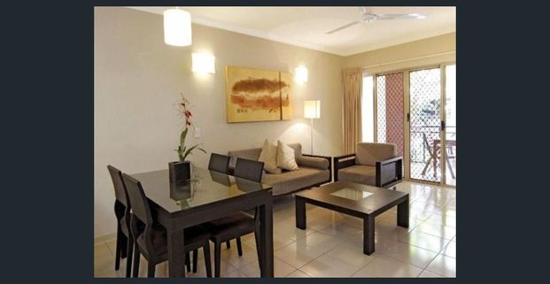 Chic 1 Bed, 1 Bath in the Sought after Cairns One - Photo 1