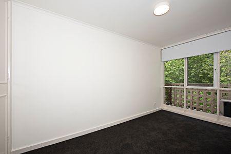 9/40 Pasley Street, South Yarra VIC 3141 - Apartment For Rent | Domain - Photo 2
