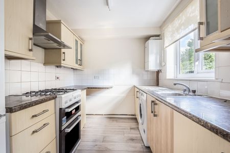 Copers Cope Road, Beckenham, Kent, BR3 - Photo 3