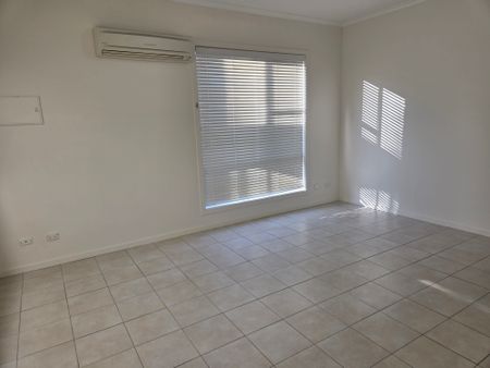 Coastal Lifestyle-2 bedroom Home - Photo 3