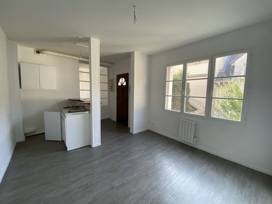 Appartement RUE DE COURCELLES - - Photo 1