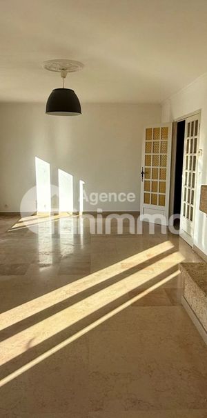 Location Appartement 4 pièces 125m² MORIERES LES AVIGNON 84310 - Photo 1