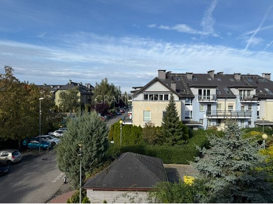 Przytulne 3 pokoje z dużym balkonem - Zdjęcie 1
