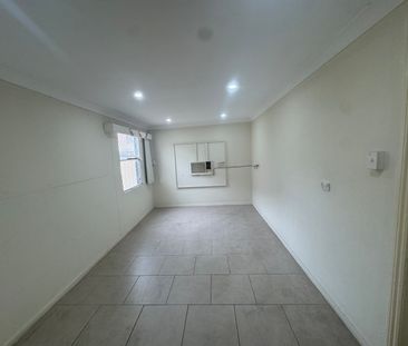 23 Lawson Street, Fairfield NSW 2165 - House For Rent | Domain - Photo 3