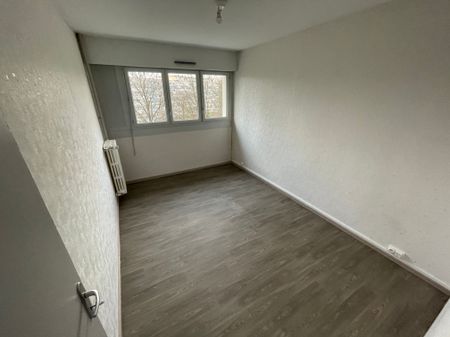 Location - Appartement T3 - 63 m² - Montbéliard - Photo 4