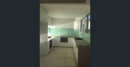 Massive Luxury Top Level Two Bedroom Penthouse with Magnificent View and Huge Wrap Around Terrace in a Premier Leafy Tranquil Neighborhood! - Photo 3