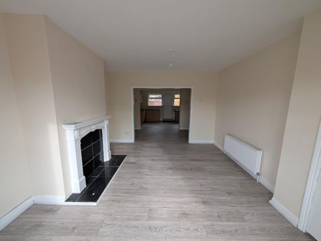 2 bedroom House To Let Total Size: 775 SQ FT - Photo 3