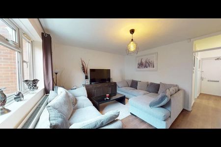 2 Bed Maisonette, Hursthead Walk, M13 - Photo 2