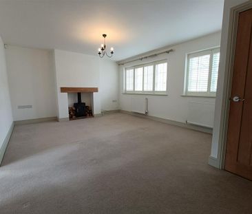 3 bedroom barn conversion to rent - Photo 1
