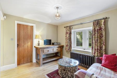 4 bedroom detached house to rent - Photo 3