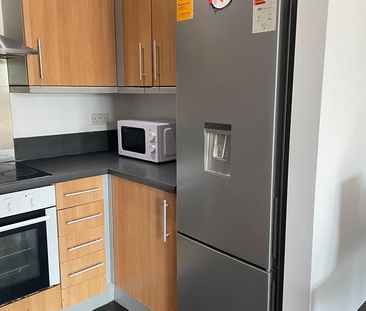 2 Bed Flat, Memorial Heights, IG2 - Photo 4