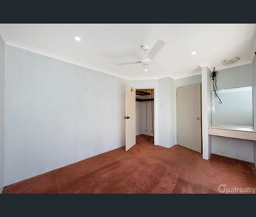 154 Currie Street, Warnbro, WA 6169 - Photo 5