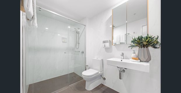 22403/28 Merivale Street, South Brisbane, Qld 4101 - Photo 1