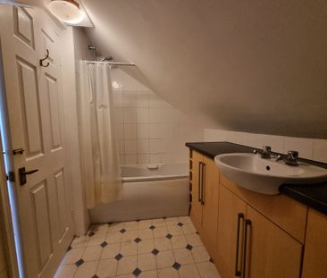 1 Bed Student Accommodation - Photo 5