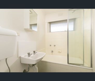 7/142 Alexandra Street, St Kilda East, Vic 3183 - Photo 2