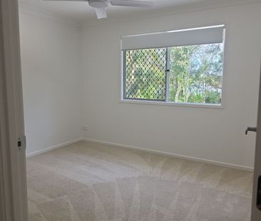 ***BRAND NEW*** 4 BEDROOM TOWNHOUSE AVAILABLE NOW - Photo 2