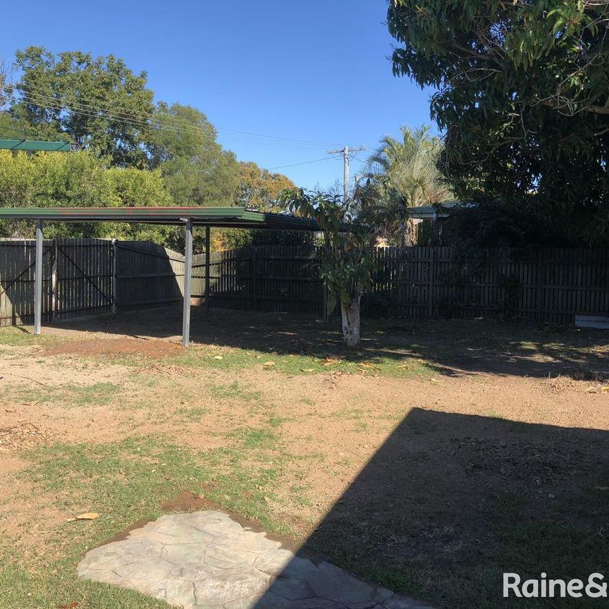 2 BEDROOM DELIGHT - 1 STREET BACK FROM THE BEACH! - Photo 1