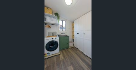 Charming Family Home - Photo 5