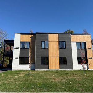 Août gratuit! Spacieux 5 1/2 à louer rue Seyval (plateau McCrea) Sherbrooke - Photo 2