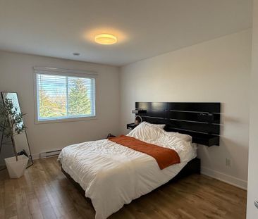 4 ½ à Saint-Paul – 2e étage - Photo 1