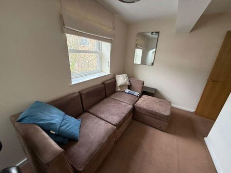 2 bedroom flat to rent - Photo 3