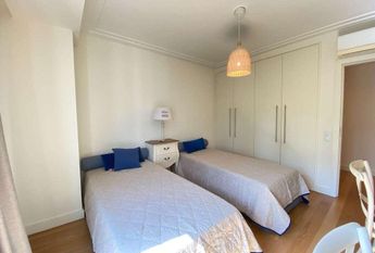 3 Bedroom Apartment with swimming pool, Benfica, Lisboa