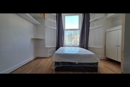 Studio Flat, Brooke Road, N16 - Photo 3