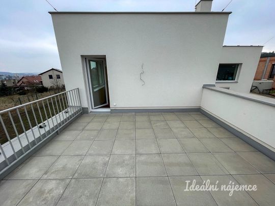 Pronájem bytu 4+kk 127 m² - Fotografie 1