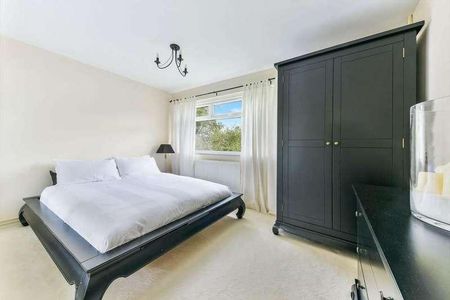 St. Peters Close, Ilford, IG2 - Photo 3