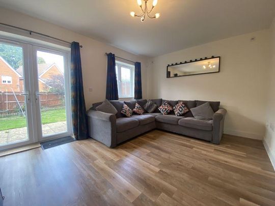 3 bedroom semi-detached house to rent - Photo 1