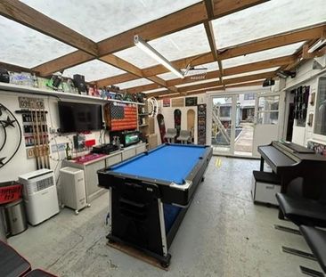 3 bedroom detached house to rent - Photo 2