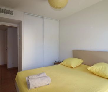 Location Appartement 4 pièces 80m² MARSEILLE 6ème - Photo 3