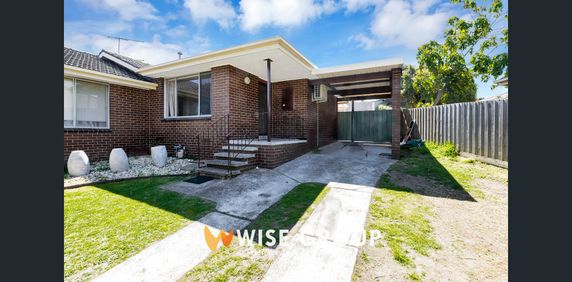 Unit in Dandenong - Photo 2