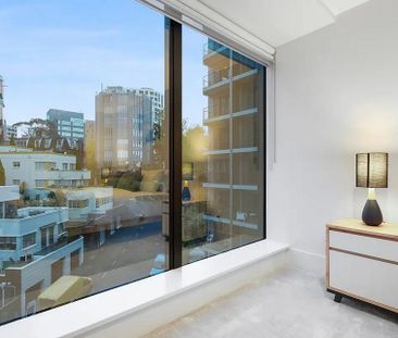 Executive Apt | Sea Views | University / Hospital - Photo 1